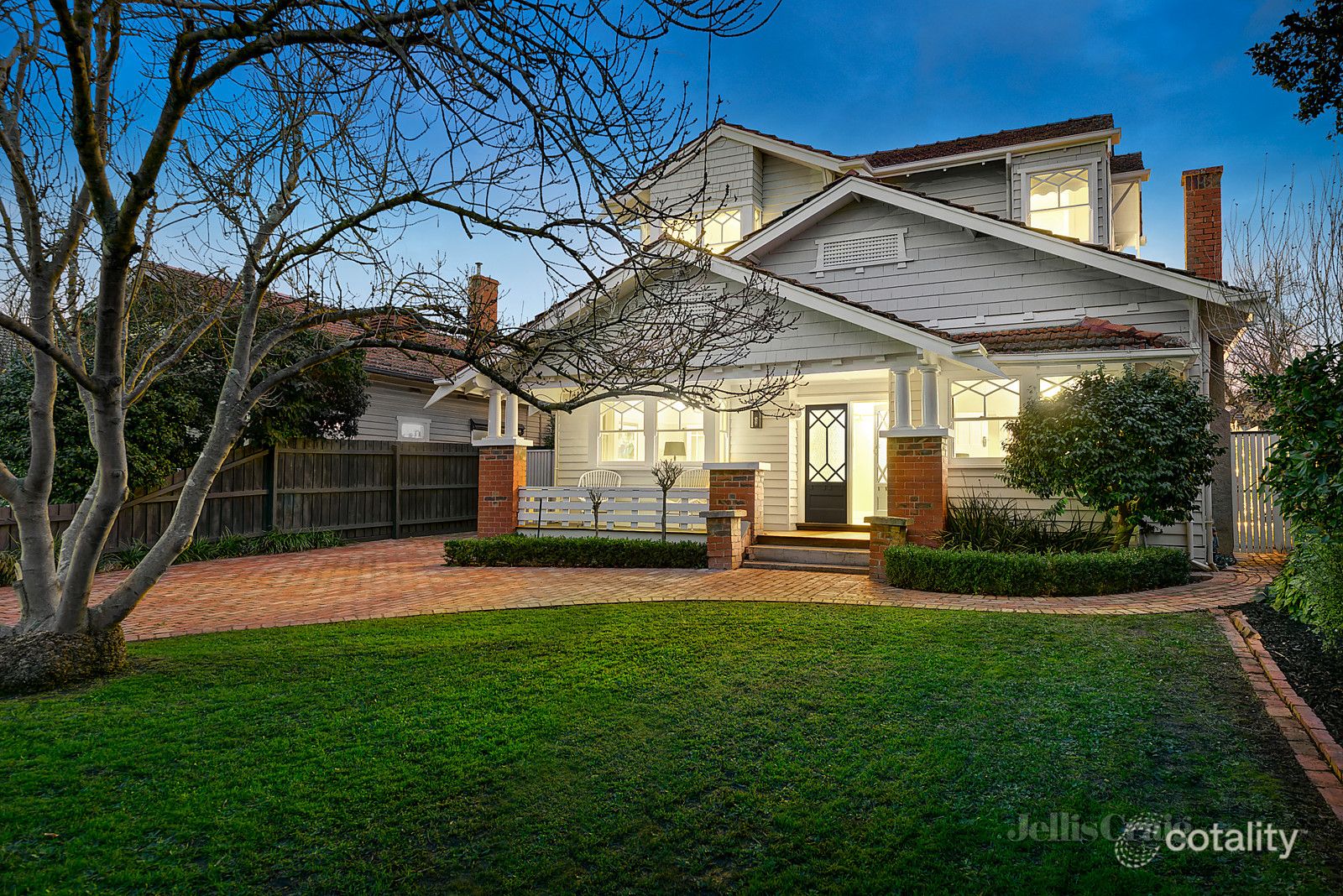 11 Inglisby Rd, Mont Albert, VIC 3127