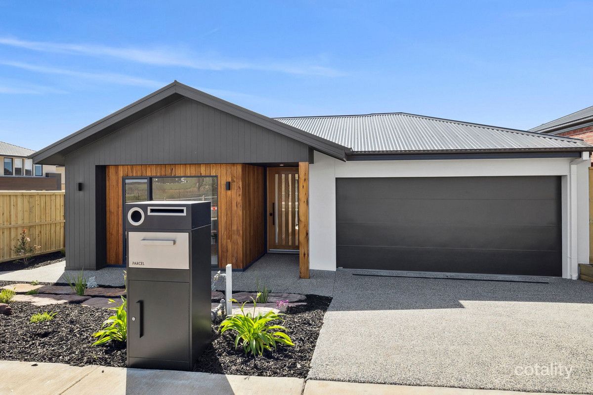 24-26 Truffle Cct, Mount Duneed, VIC 3217