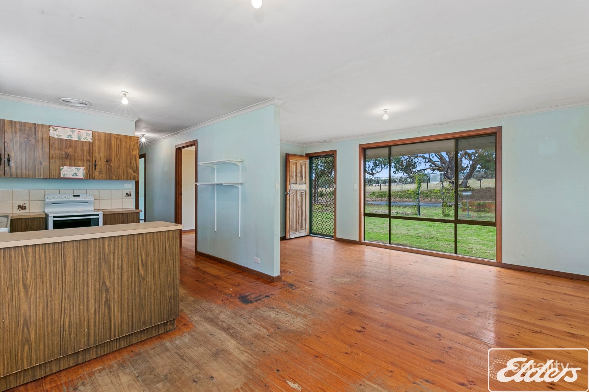 77 Oakley Rd, Mclaren Flat, SA 5171