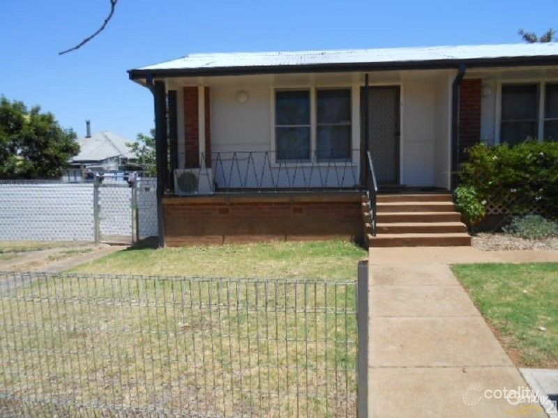 1/13 Orange St, Parkes, NSW 2870