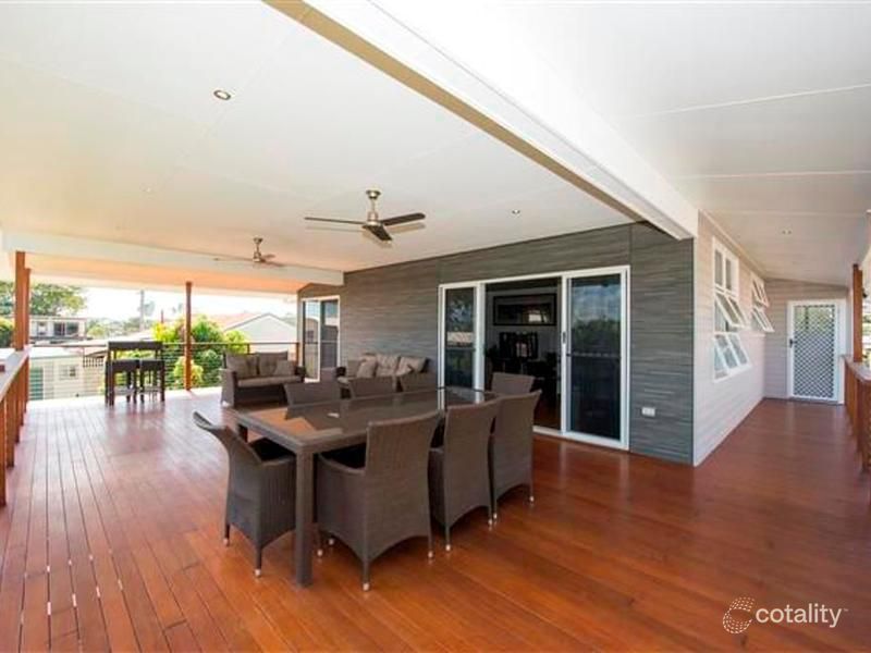 17 Larsen St, West Gladstone, QLD 4680