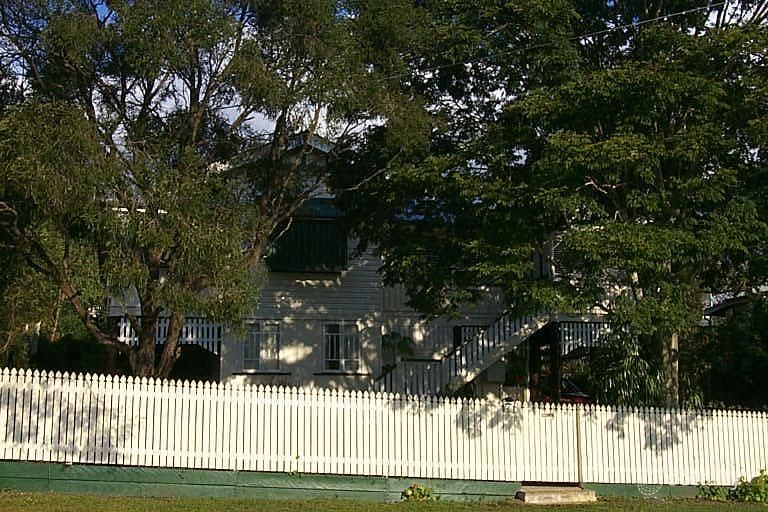 63 Dickens St, Norman Park, QLD 4170