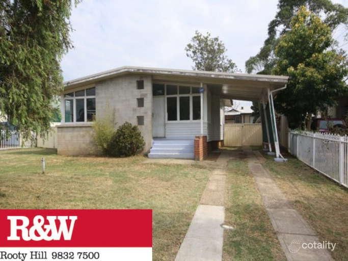12 Fitzgerald Cres, Blackett, NSW 2770