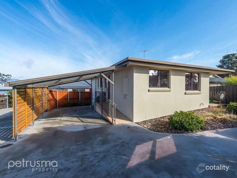 1 Burwood Dr, Blackmans Bay, TAS 7052