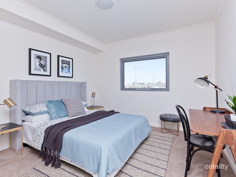 4/1 Kentucky Ct, Cockburn Central, WA 6164