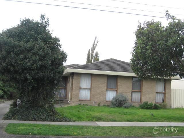 17 Nambour Rd, Keysborough, VIC 3173