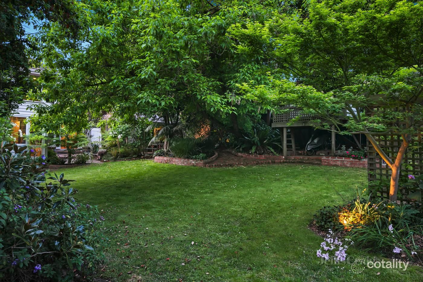 28 Hawdon St, Eaglemont, VIC 3084