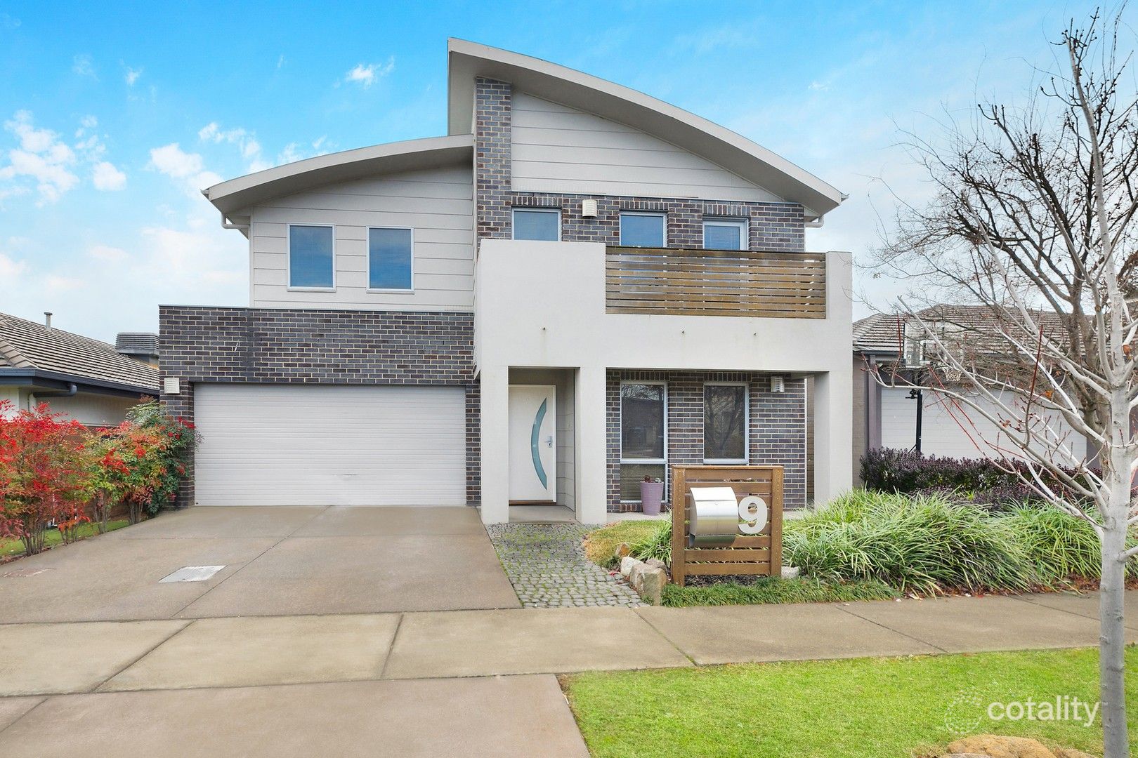 9 Santospirito St, Forde, ACT 2914