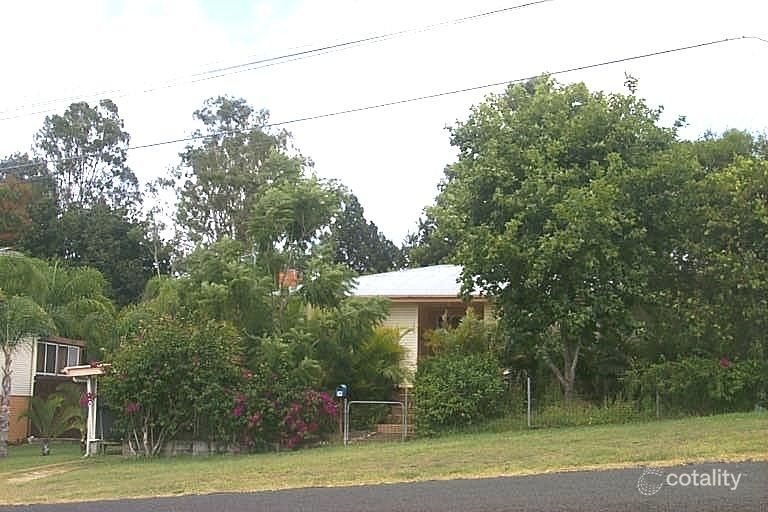 10 Johnston St, Silkstone, QLD 4304