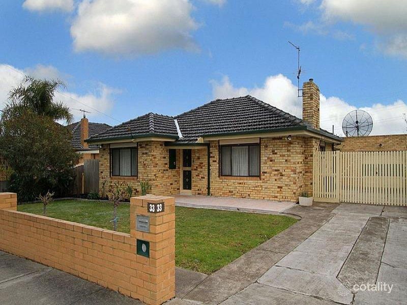 33 Botha Ave, Reservoir, VIC 3073