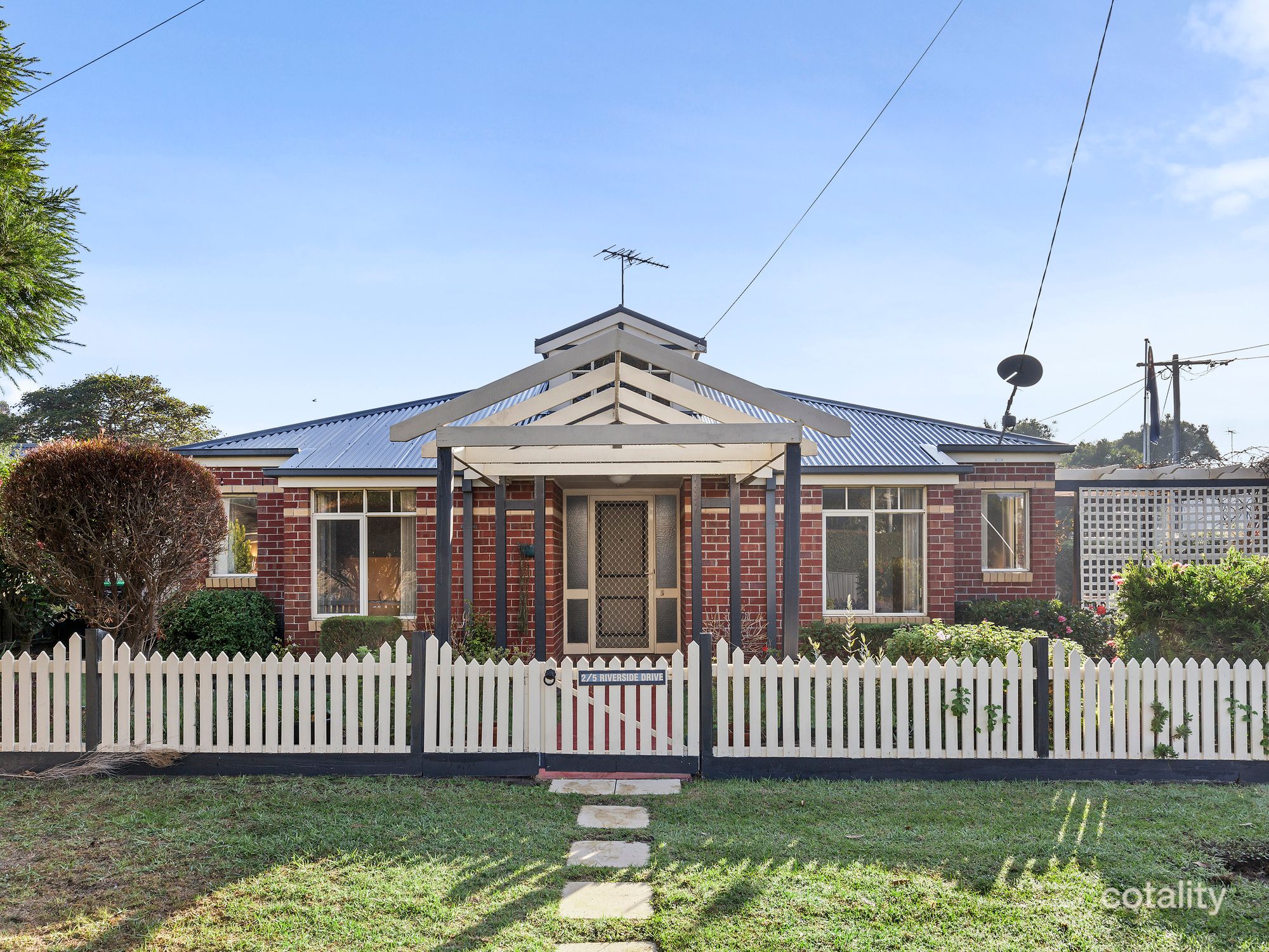 2/5 Riverside Dr, Torquay, VIC 3228