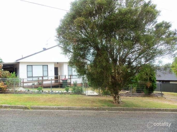 3 Clarence St, Glendale, NSW 2285