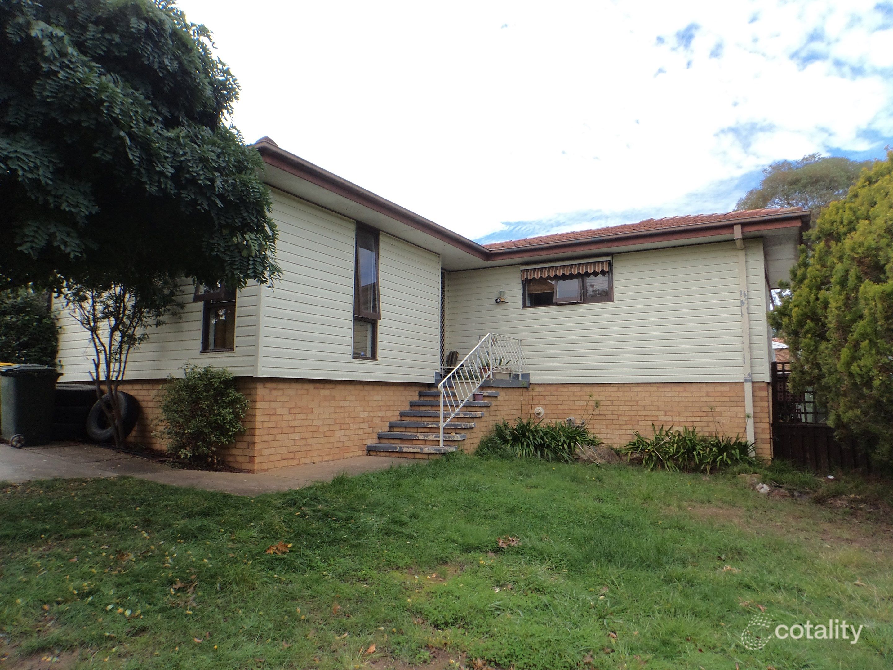 15 Caoura Cres, Goulburn, NSW 2580
