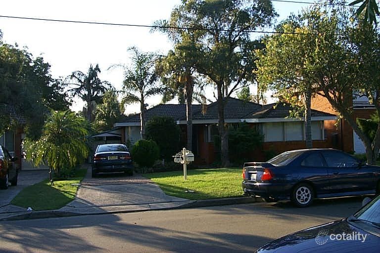 5 Carey St, Bass Hill, NSW 2197