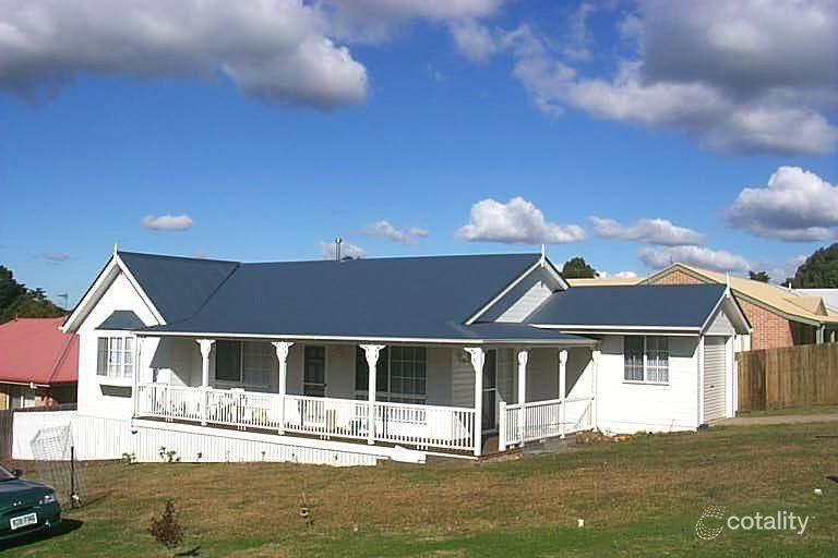 14 Pinewood Cct, Maleny, QLD 4552