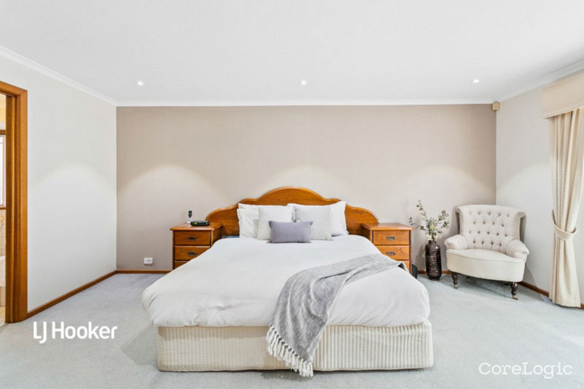 39 Mcgill Cres, Para Hills, SA 5096
