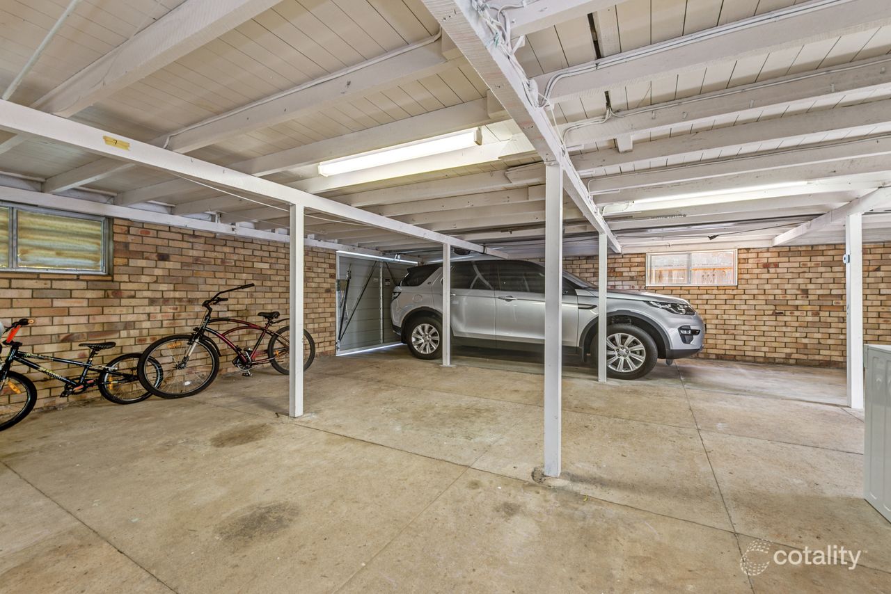 9 Fortune St, Scarborough, QLD 4020