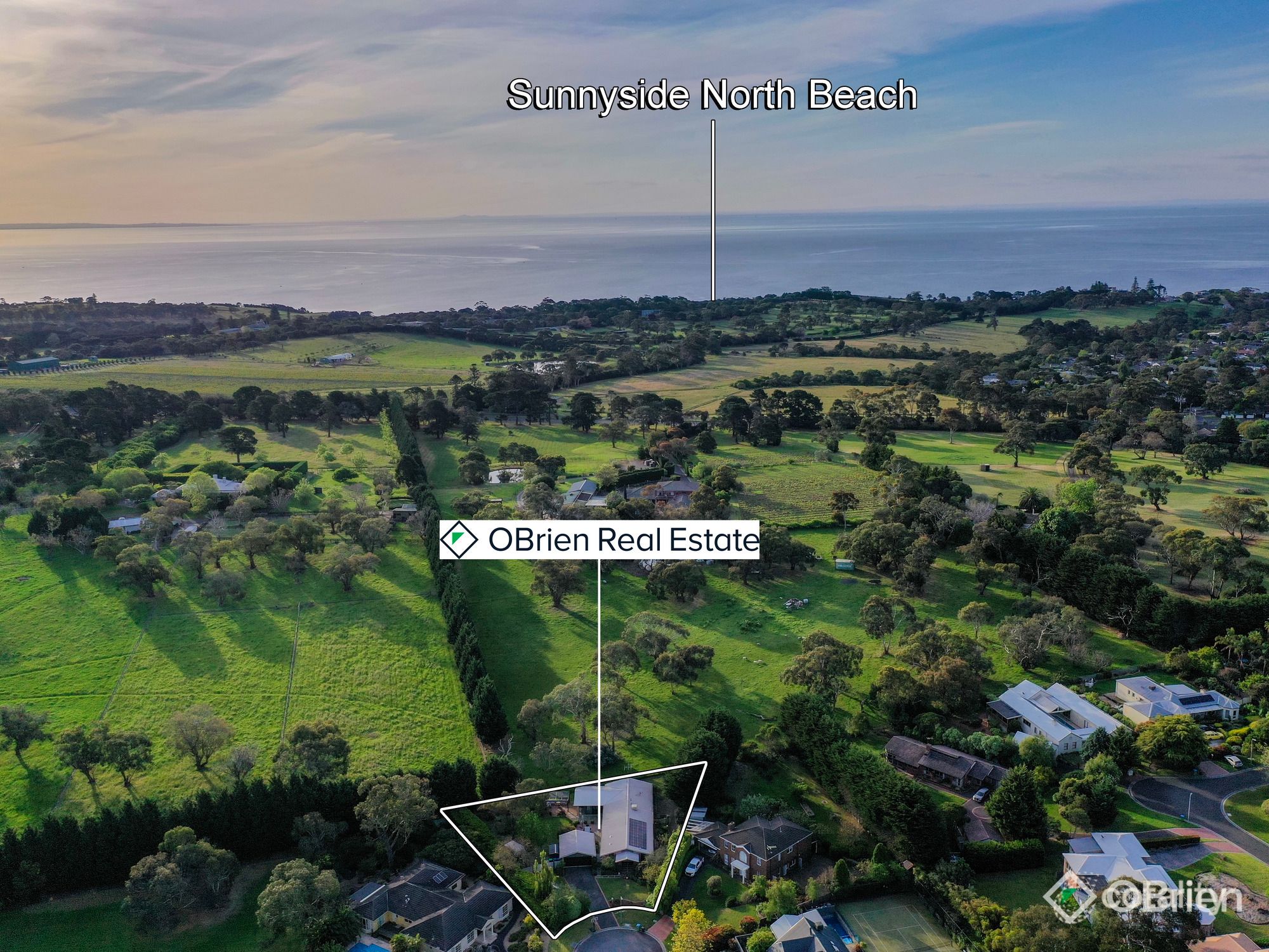 8 Angus Ct, Mount Eliza, VIC 3930