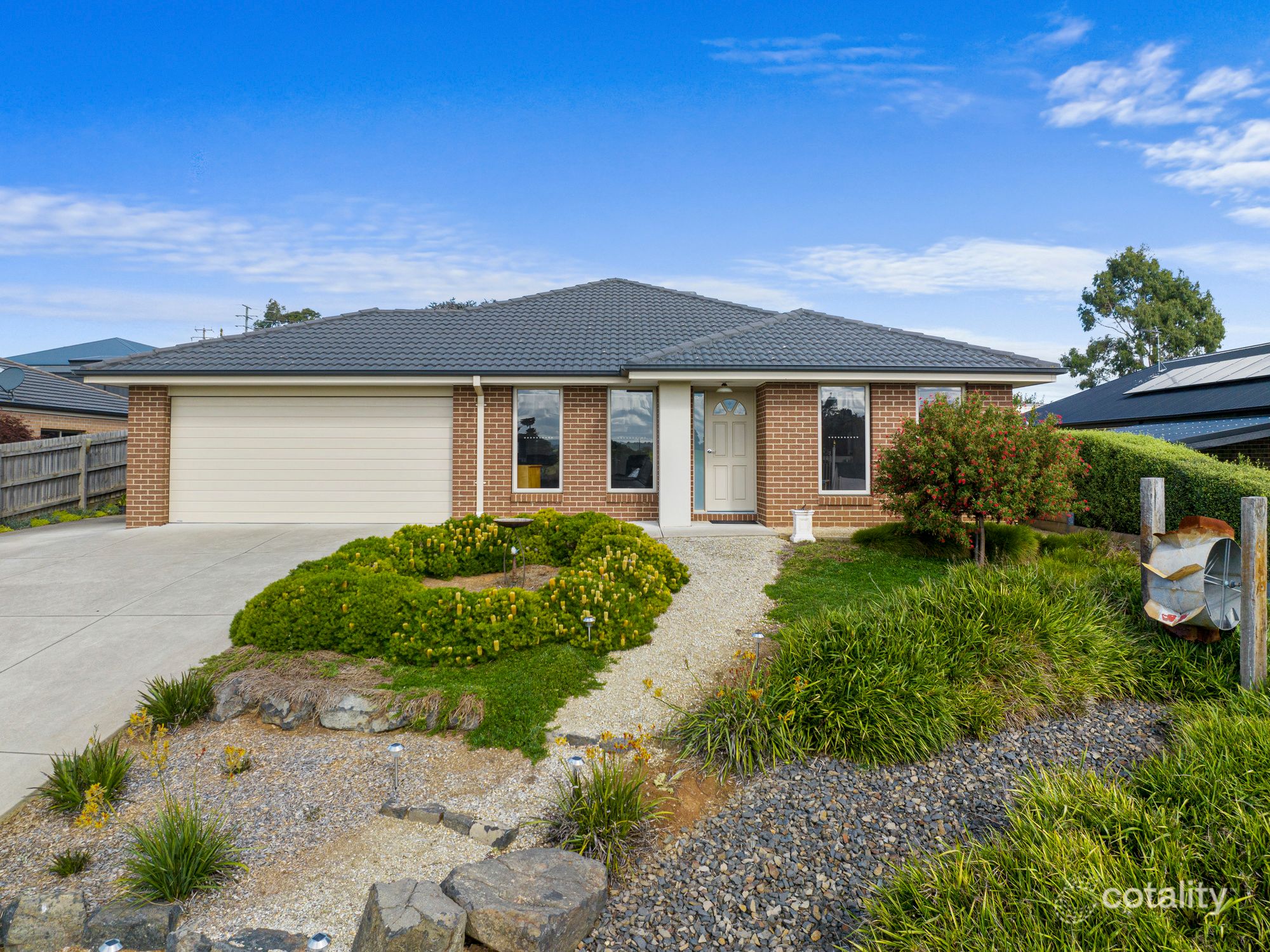4 Royal Pl, Leongatha, VIC 3953