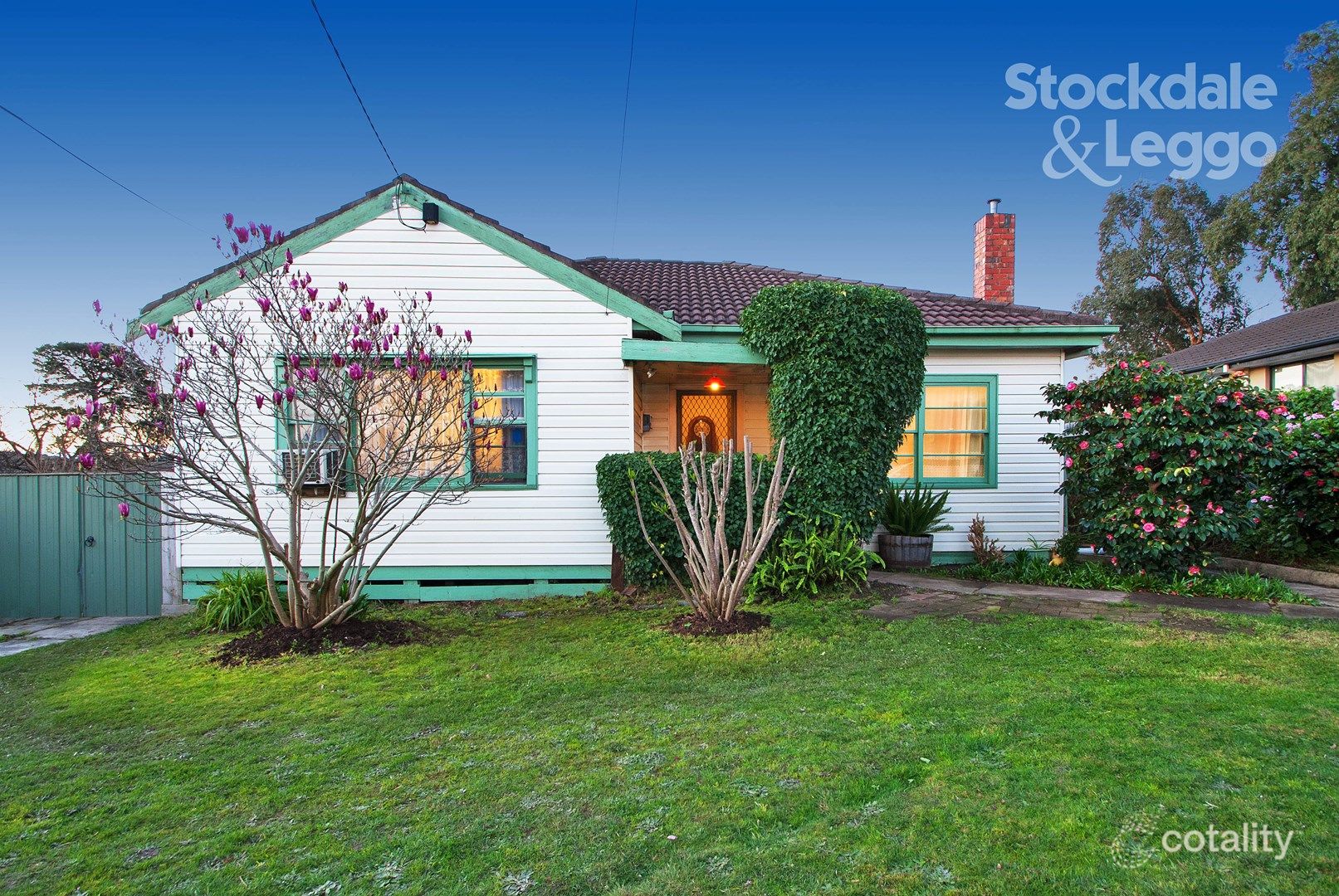 16 Ash Gr, Bayswater, VIC 3153