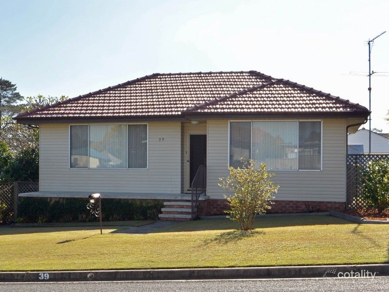 39 Third Ave, Rutherford, NSW 2320