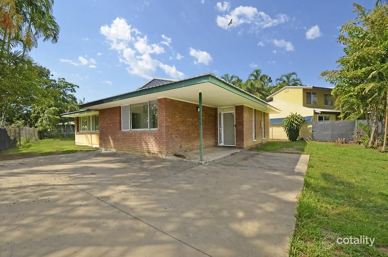 8 Kafcaloudes Cres, Moulden, NT 0830