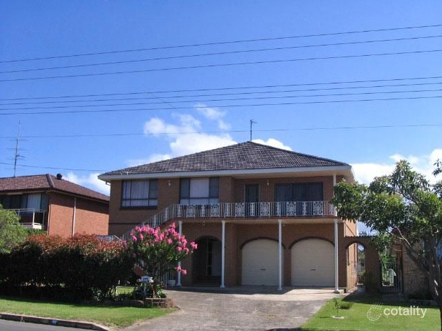 68 Captain Cook Dr, Barrack Heights, NSW 2528