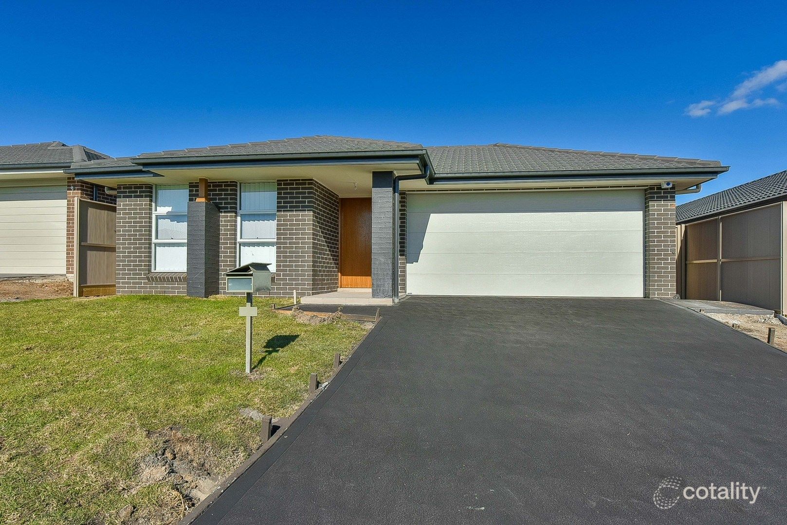 10 Archer Rd, Spring Farm, NSW 2570