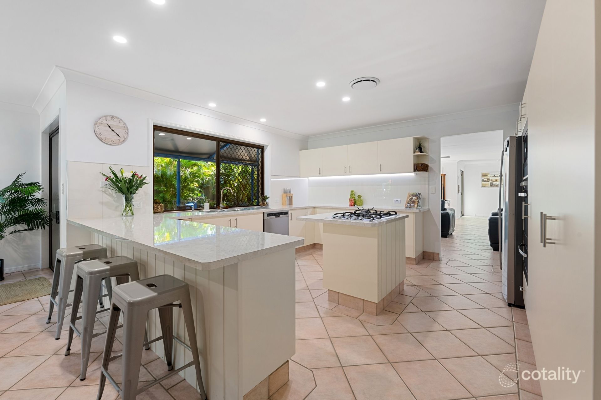 32 Jacaranda Dr, Mooloolaba, QLD 4557