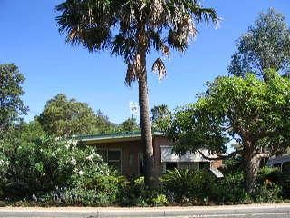 34 Railway Cres, Belmont North, NSW 2280