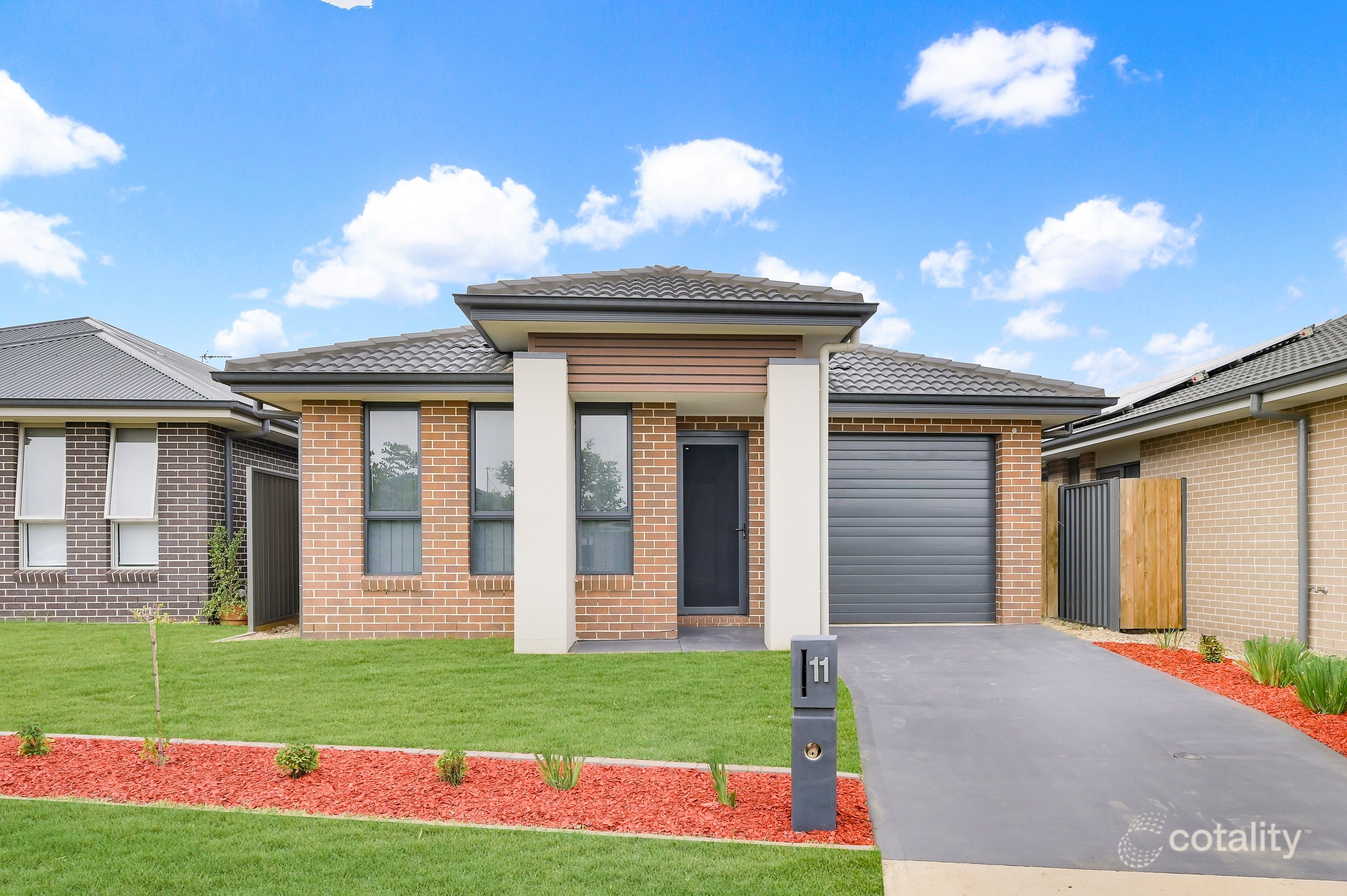 11 Fleming St, Spring Farm, NSW 2570