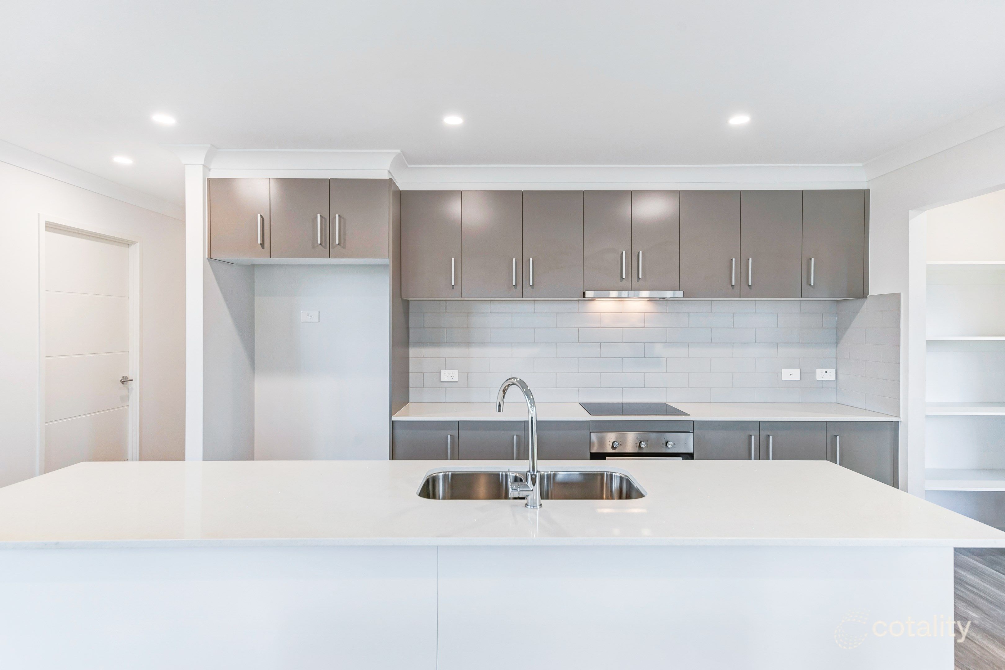 23 Albyn Pl, Glass House Mountains, QLD 4518