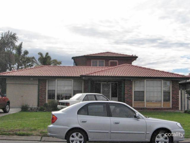 2 Marinna Ct, West Lakes, SA 5021