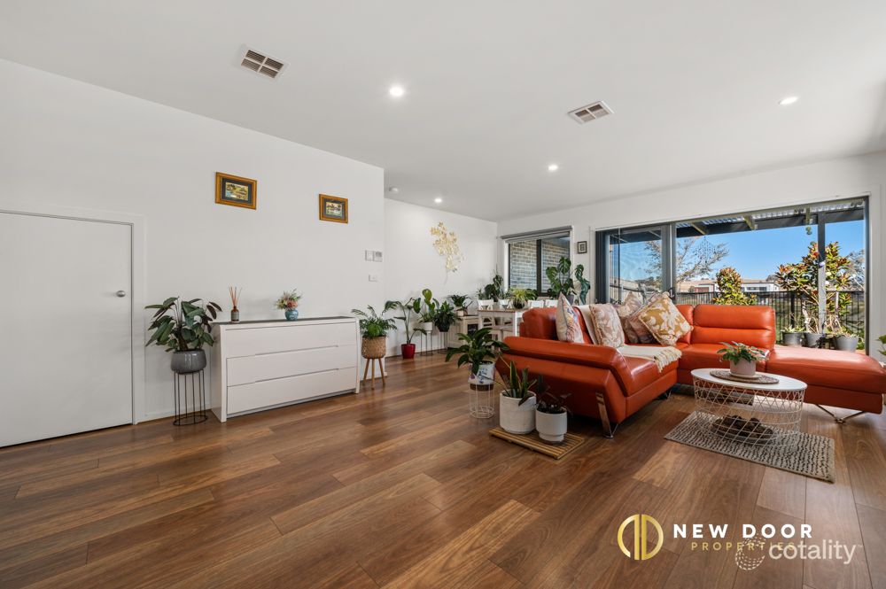 8/3 Fullston Way, Holt, ACT 2615