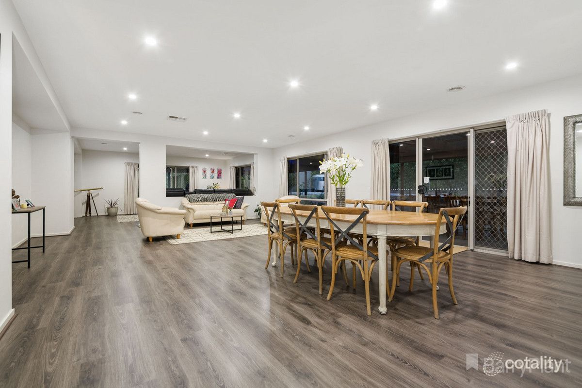 12 Settlers Rise, Drouin, VIC 3818