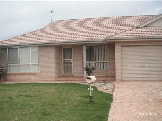 2b Fonte Pl, Griffith, NSW 2680