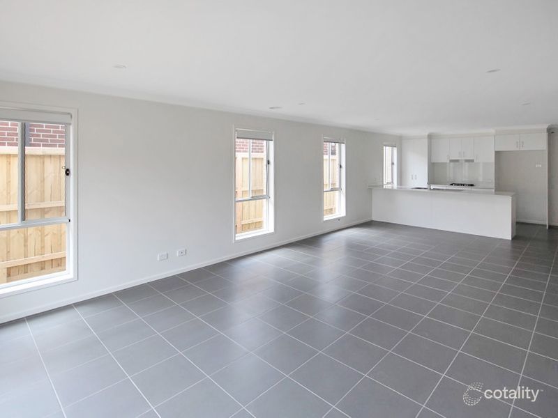 18 Yalmy Ave, Wollert, VIC 3750