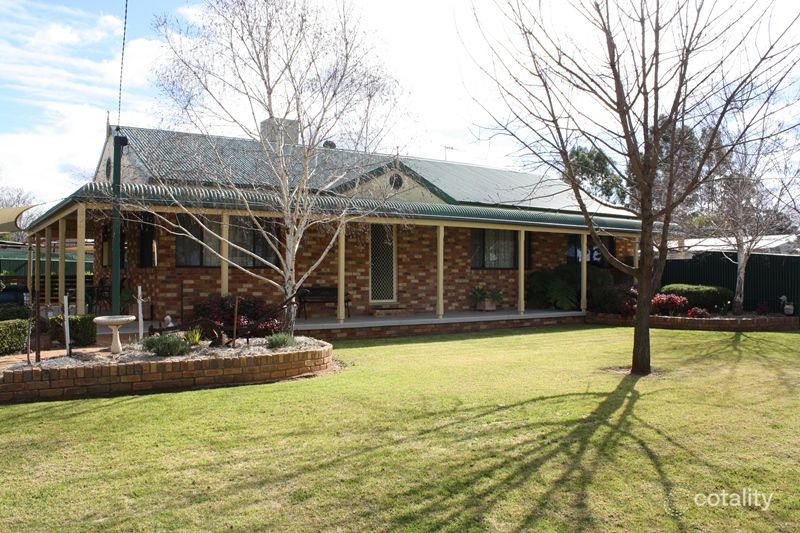 2 Young St, Beelbangera, NSW 2680