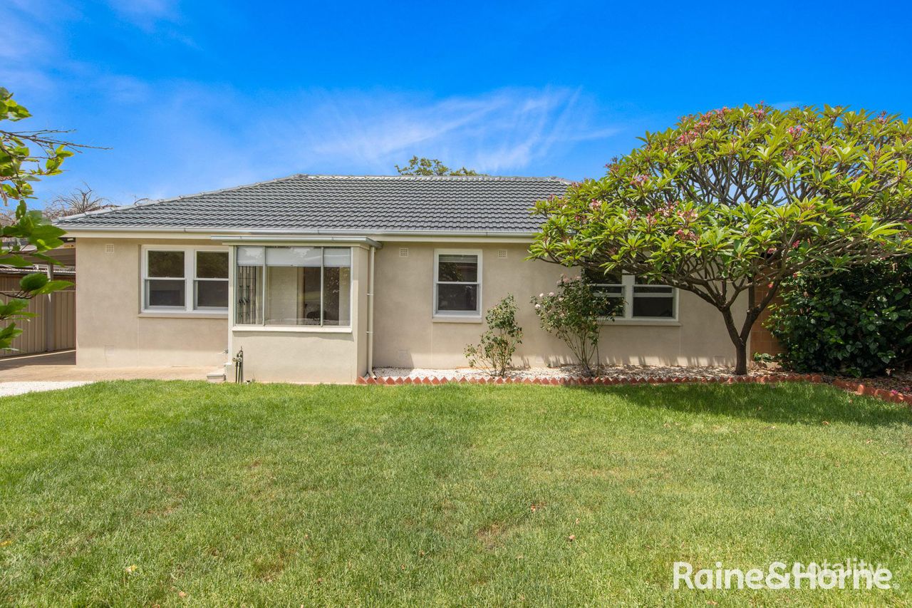 5 William Rd, Christies Beach, SA 5165