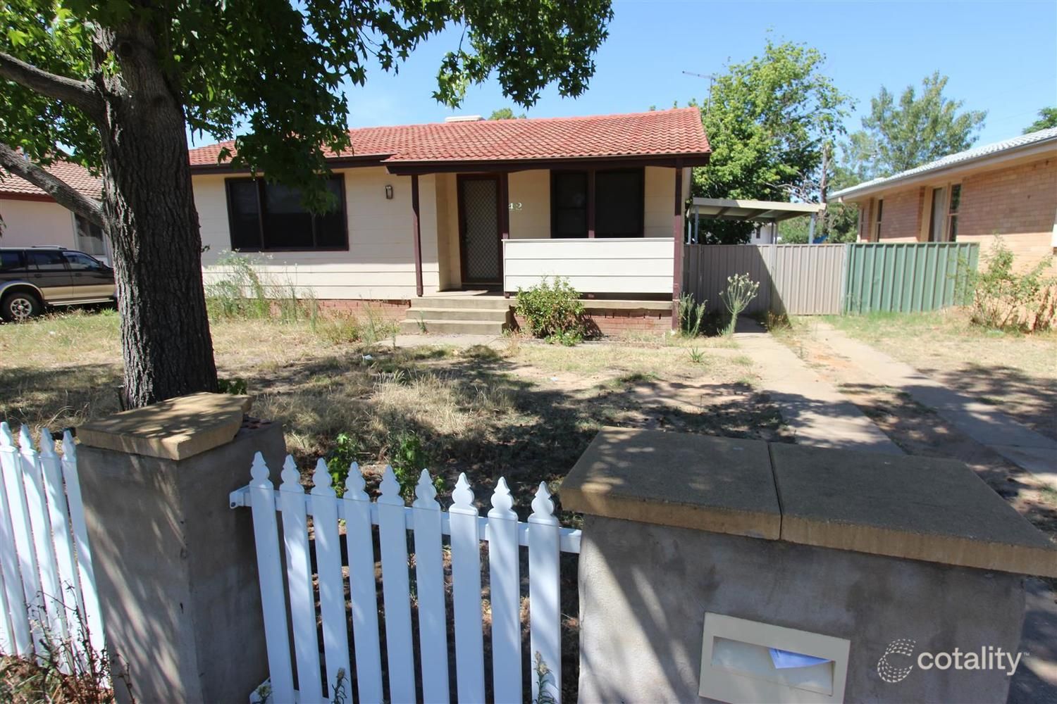 42 Bruce St, Tolland, NSW 2650