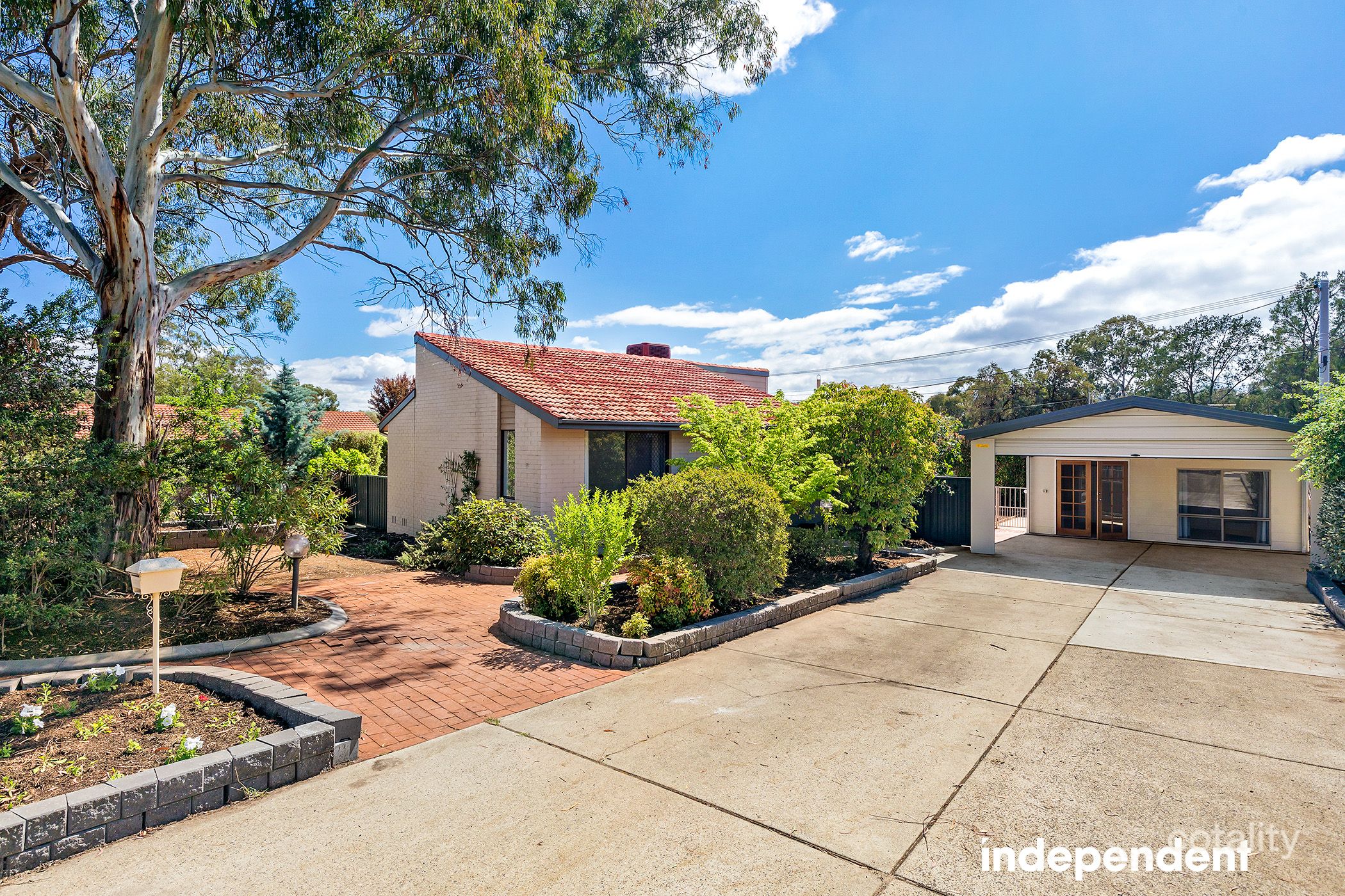 51 Cuthbert Cct, Wanniassa, ACT 2903