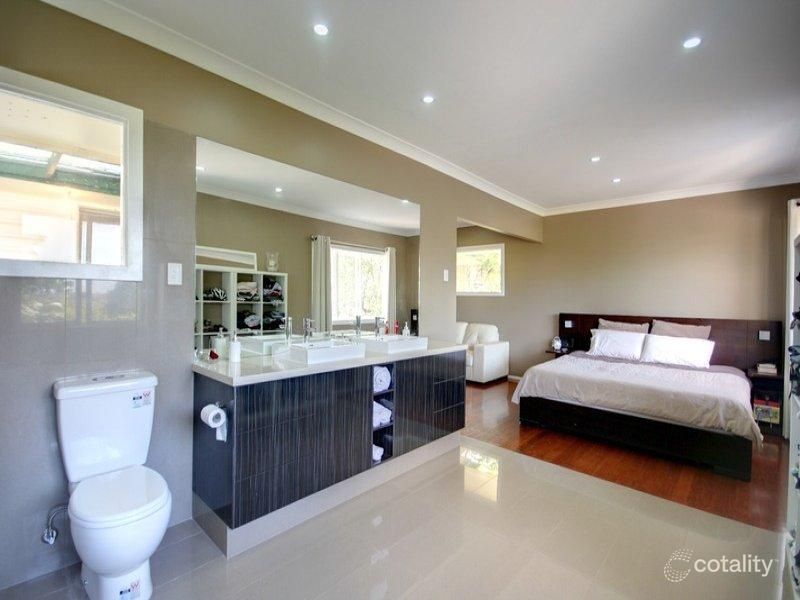 63 Highcrest Ave, Wavell Heights, QLD 4012