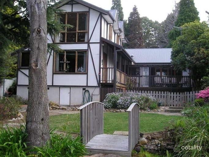 127 Great Western Hwy, Woodford, NSW 2778