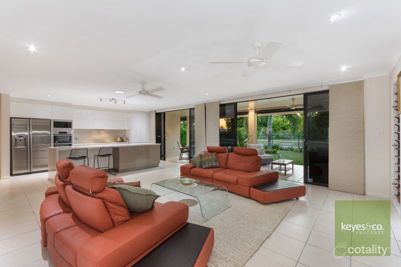 31 Sheerwater Pde, Douglas, QLD 4814