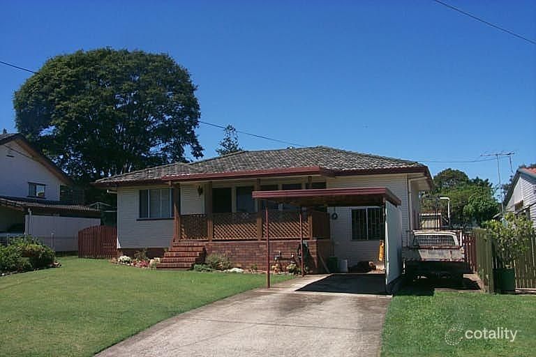 10 Rosedene St, Manly West, QLD 4179