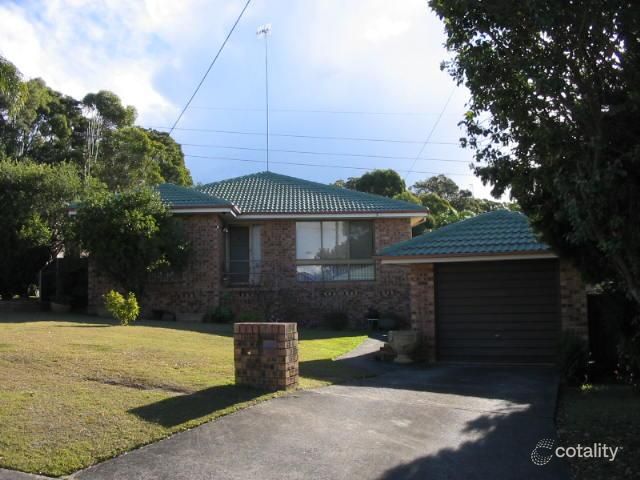 12 Newhaven Pl, Bateau Bay, NSW 2261