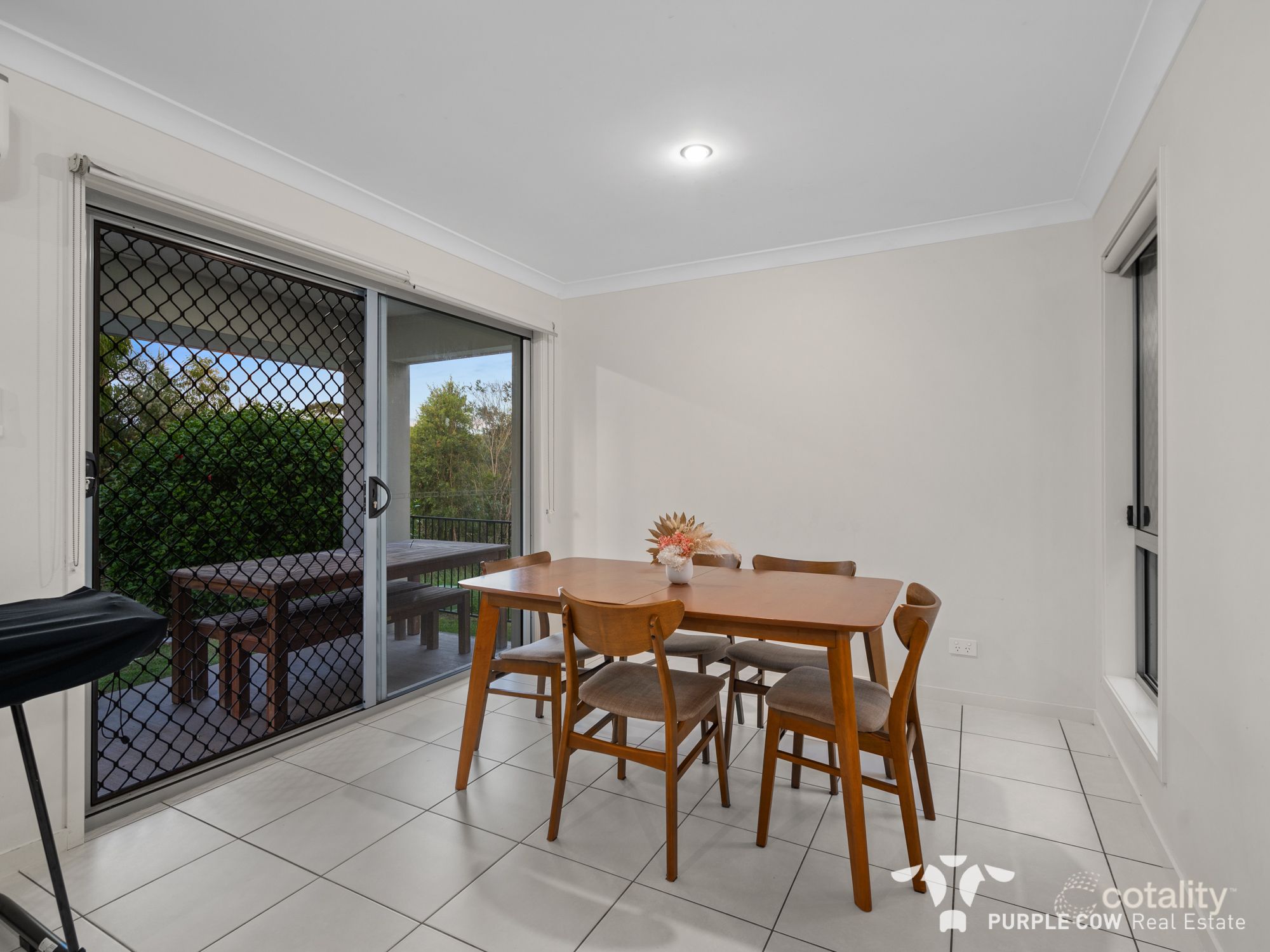 14 Chamomile St, Springfield Lakes, QLD 4300