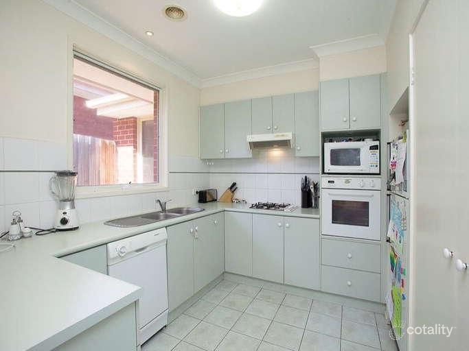 3/3 Holloway St, Ormond, VIC 3204