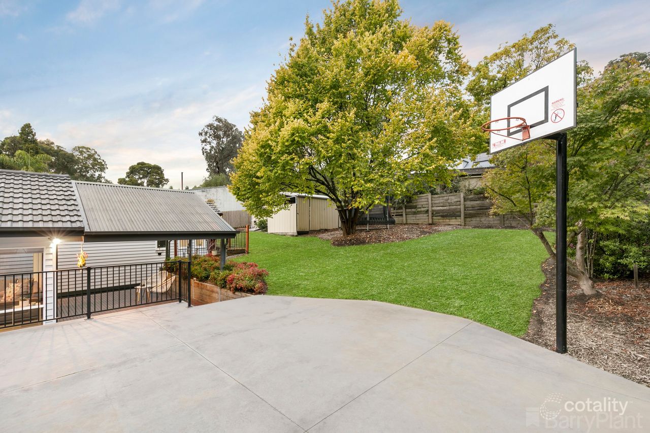 166 Brysons Rd, Wonga Park, VIC 3115