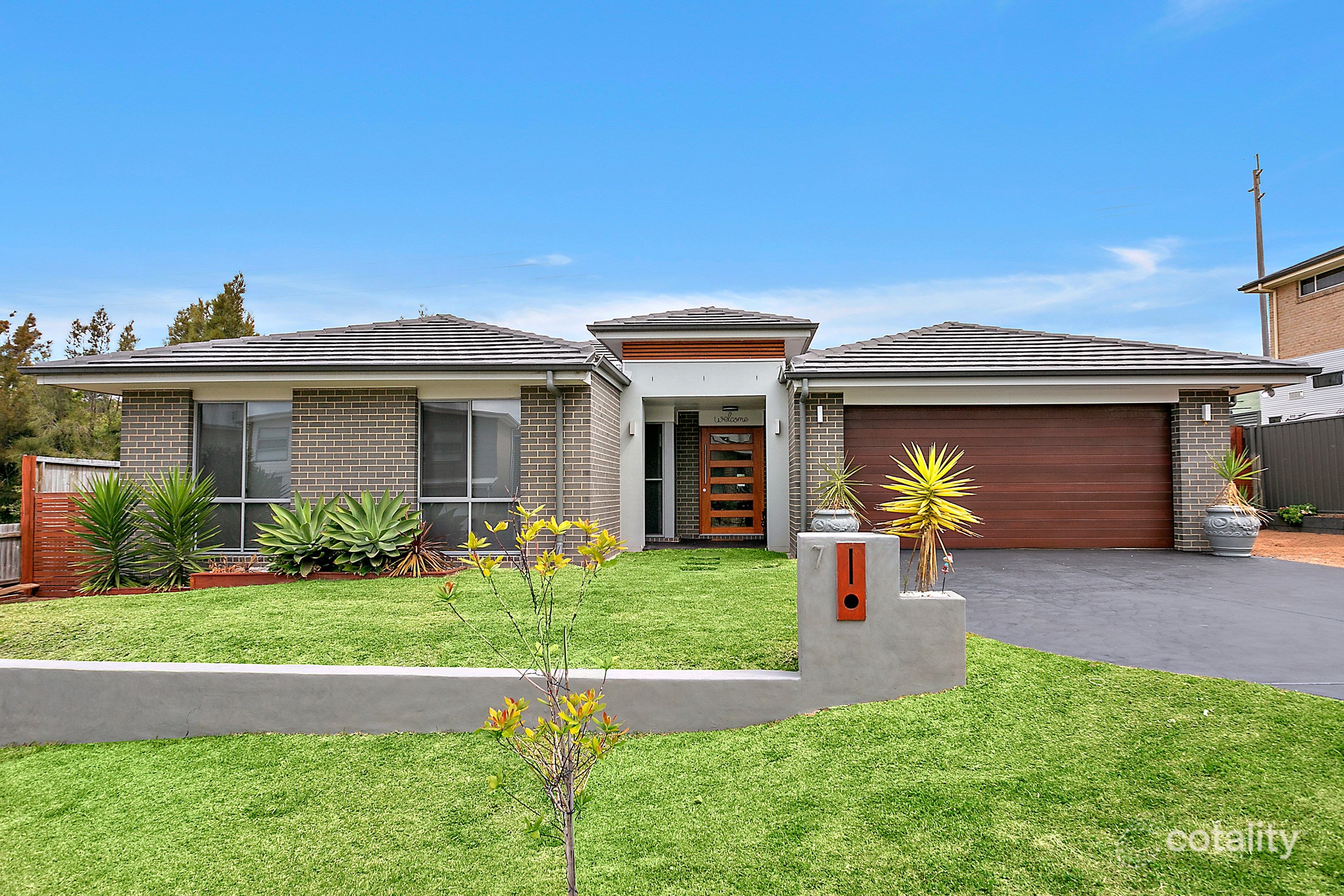 7 Jemima Cl, Flinders, NSW 2529